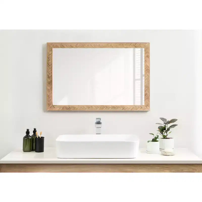 Specchio da parete rettangolare 24"x36" con cornice in legno Chevron