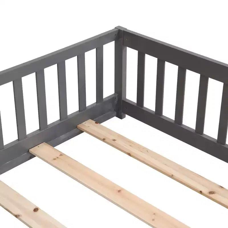 Struttura Letto per Bambini in Legno Massello Dimensione Singola con Sponde di Sicurezza e Doghe di Supporto