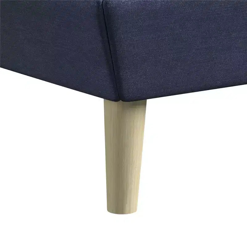 Letto imbottito moderno con testiera trapuntata ad alette