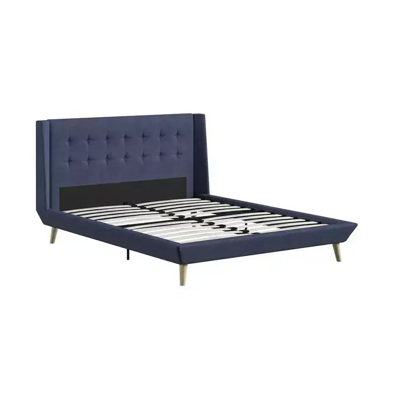 Letto imbottito moderno con testiera trapuntata ad alette