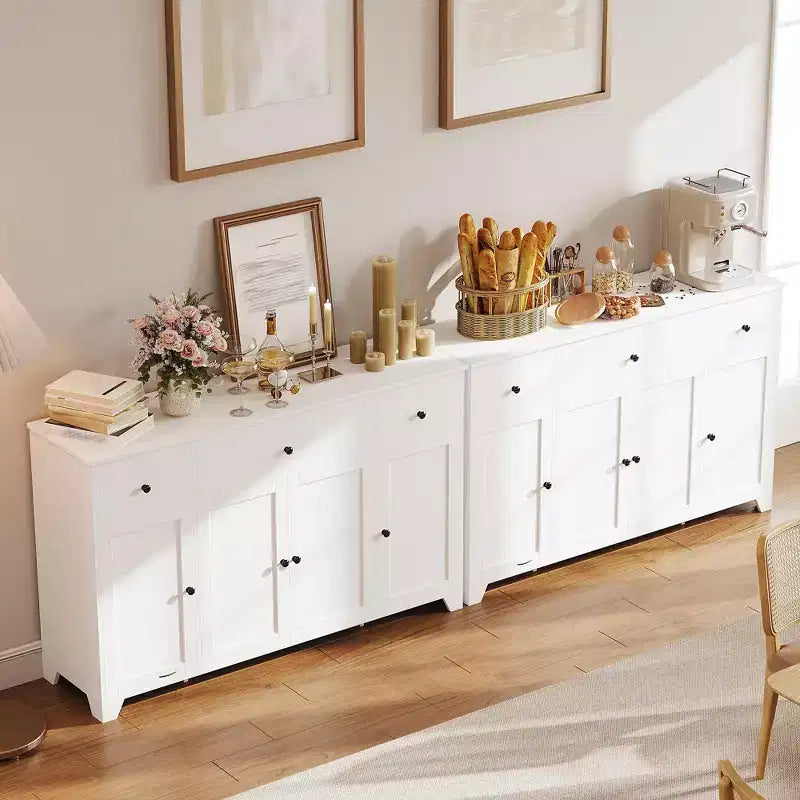 Mobile Credenza/Buffet da 55" con 3 Cassetti e 4 Ante, Ripiano Regolabile