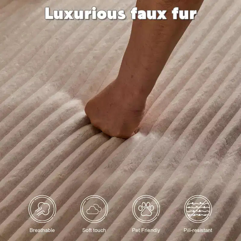 Divano letto futon imbottito con braccioli e cuscini decorativi, stile chaise longue di grandi dimensioni